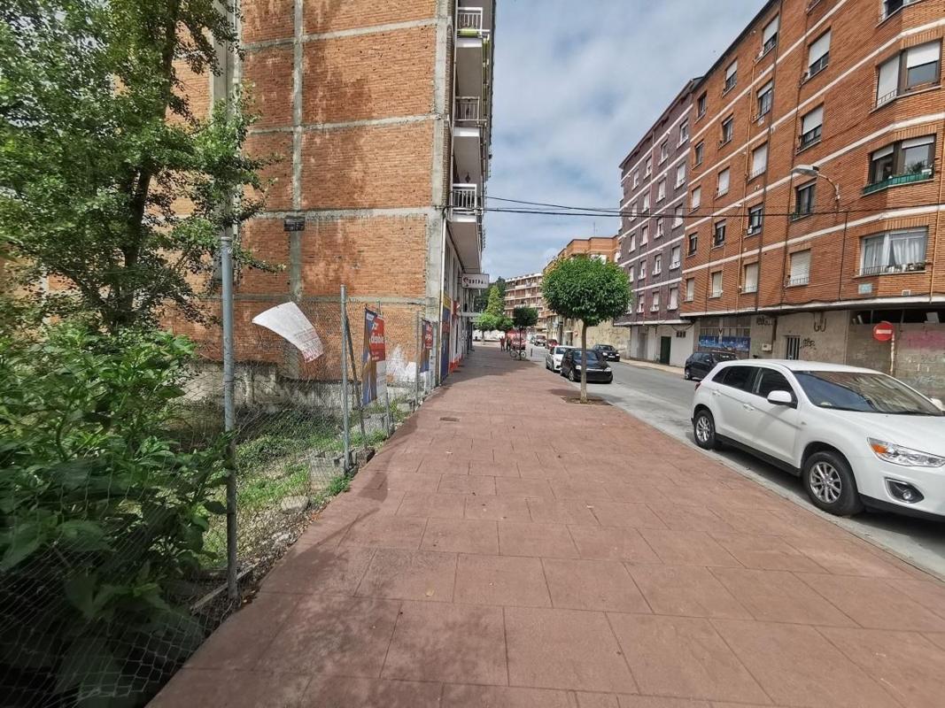 Участок земли на продажу в Понферрада, Леон photo 2
