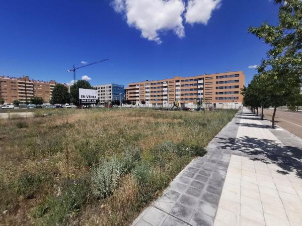 Terreno en Calle los Aluches, 23, La Chantría - La Lastra, León photo 2