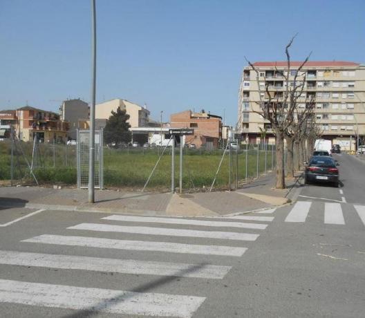 Terreno en Avenida Ernest Lluch s/n, Alcarrás thumbnail 1