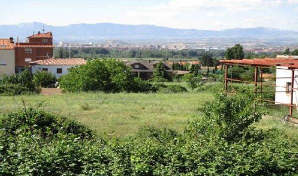 Terreno en Calle Luis Ortún, 34, Villamediana de Iregua photo 1