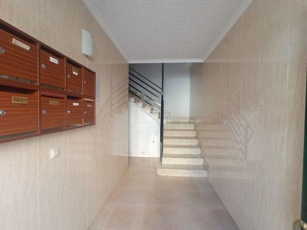 Venta de piso en Piso en Calle Maestro Chapí, El Pilar, Albacete, Albacete
thumbnail 2
