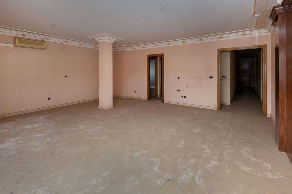 Продажа квартиры на Piso en Avenida de los Reyes Católicos, Villarrobledo, Вильярробледо
photo 3