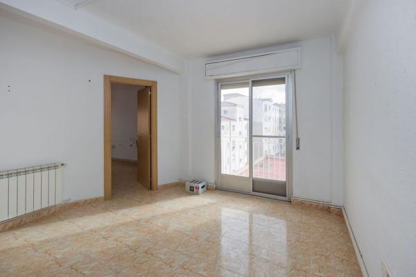 Venta de piso en Piso en Pasaje Buen Suceso, Franciscanos, Albacete, Albacete
thumbnail 1