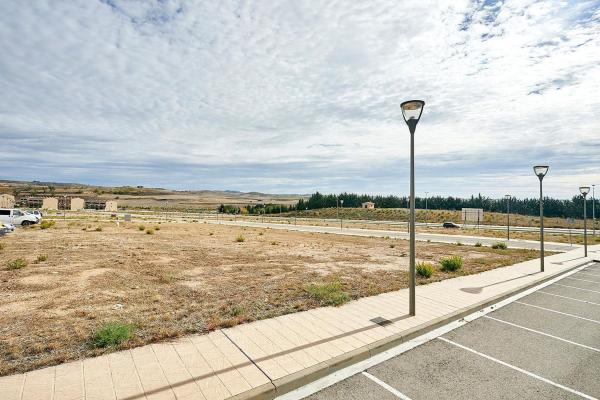 Terreno en Calle Eliseo Sainz Ripa s/n, Viana photo 2