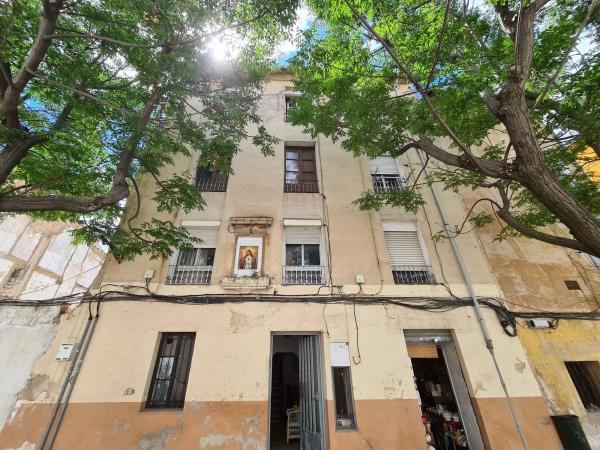 Продажа квартиры на Piso en Calle Mossèn Arnauda, Barri Zona Nord, Alcoy / Alcoi, Алкой
photo 1