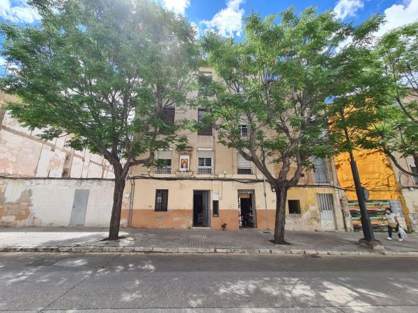 Продажа квартиры на Piso en Calle Mossèn Arnauda, Barri Zona Nord, Alcoy / Alcoi, Алкой
thumbnail 1