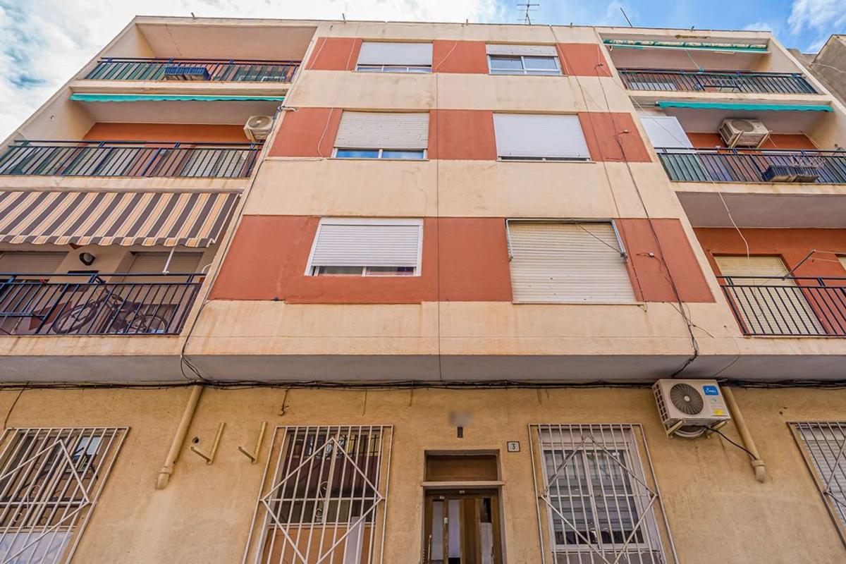 Продажа квартиры на Piso en Calle Villena, Centro, Elda, Эльда
photo 1