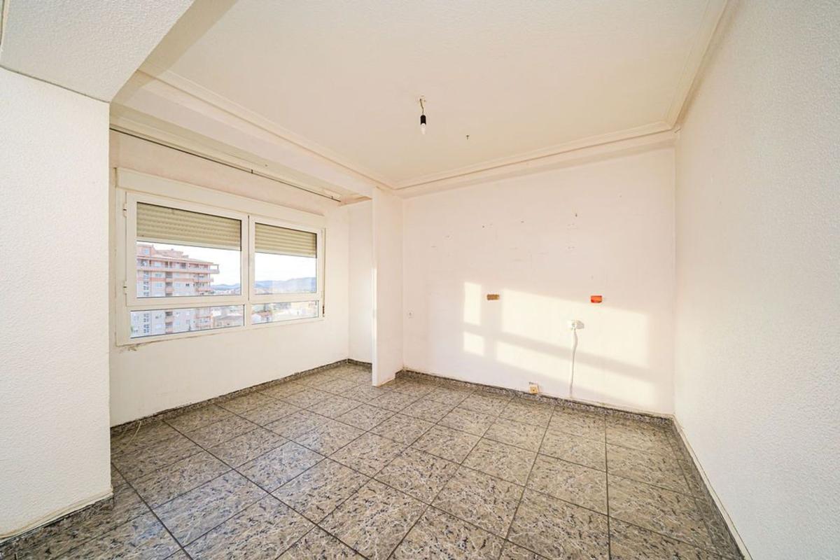 Venta de piso en Piso en Calle Río Bidasoa, San Crispín - Huerta Nueva - Estación, Elda, Elda
photo 2