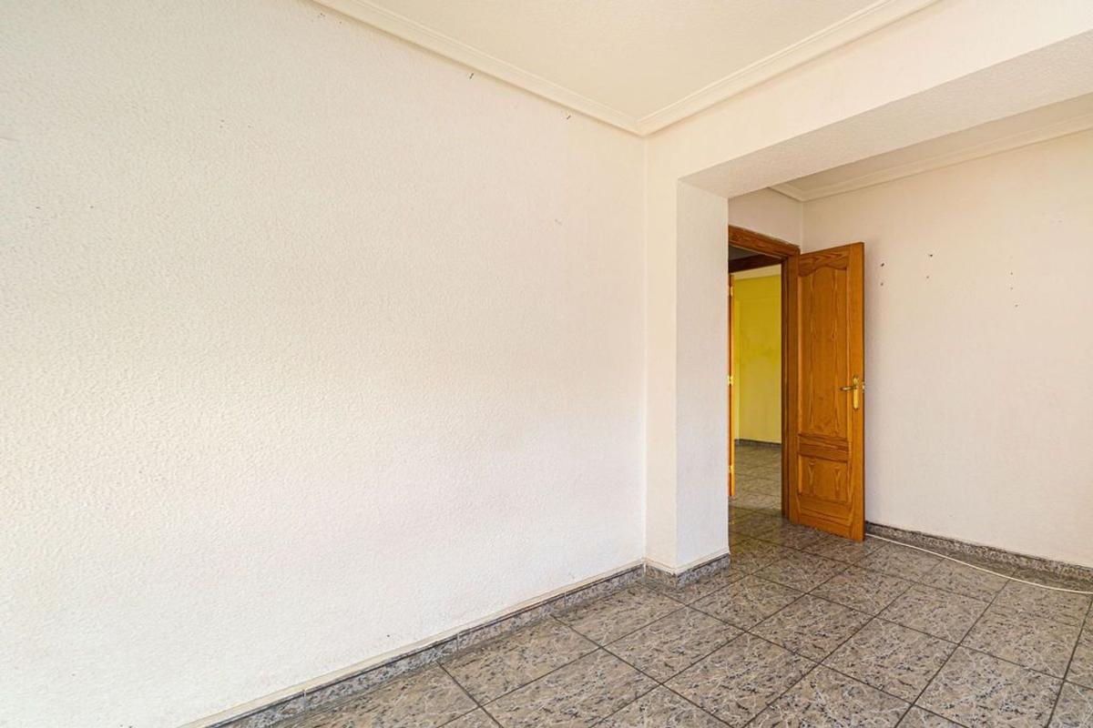 Venta de piso en Piso en Calle Río Bidasoa, San Crispín - Huerta Nueva - Estación, Elda, Elda
photo 3