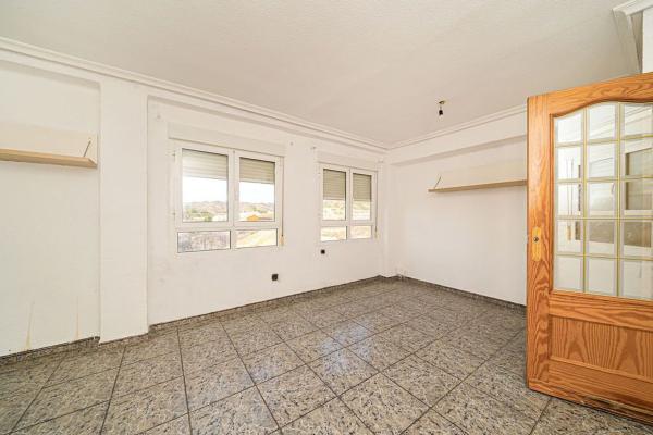 Venta de piso en Piso en Calle Río Bidasoa, San Crispín - Huerta Nueva - Estación, Elda, Elda
 photo 4