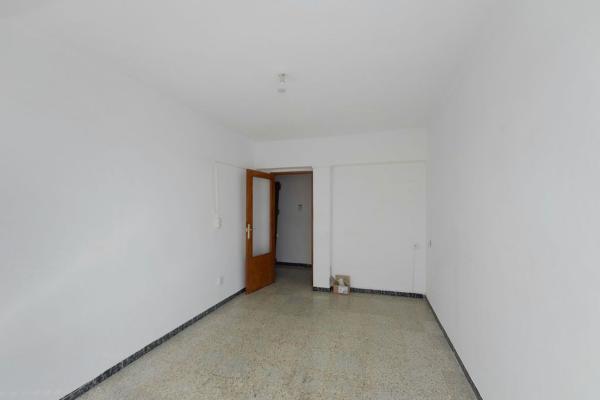 Venta de piso en Piso en Calle Uruguay, Plaza de Toros - Avenida Chapí - Trinquete, Elda, Elda
thumbnail 1