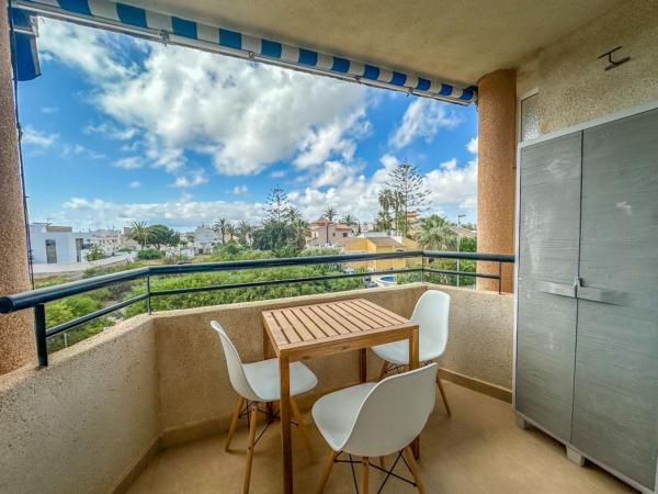 Sale of flat in Piso en Avenida de Holanda, Mil Palmeras, Pilar de la Horadada, Pilar de la Horadada
 photo 2