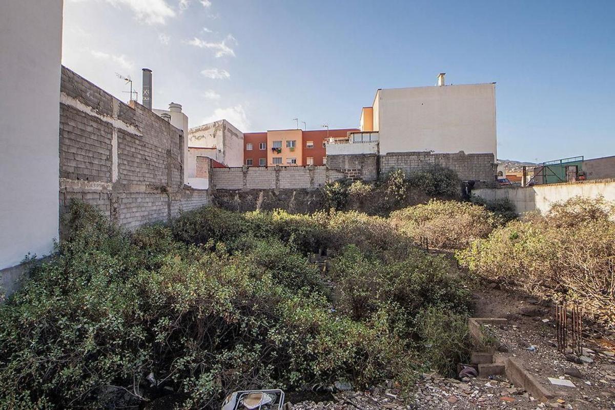 Terreno en venta en Arucas, Las Palmas photo 2