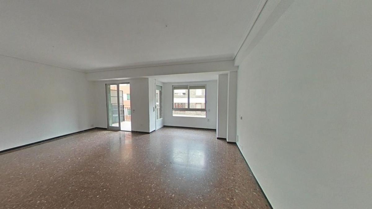 Продажа квартиры на Piso en Calle Na Saurina d'Entença, Barri Eixample, Alcoy / Alcoi, Алкой
photo 1
