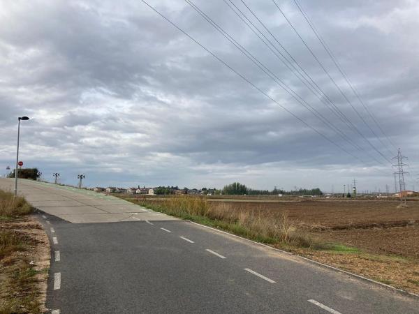 Terreno en Calle Villares, Villares de la Reina thumbnail 2