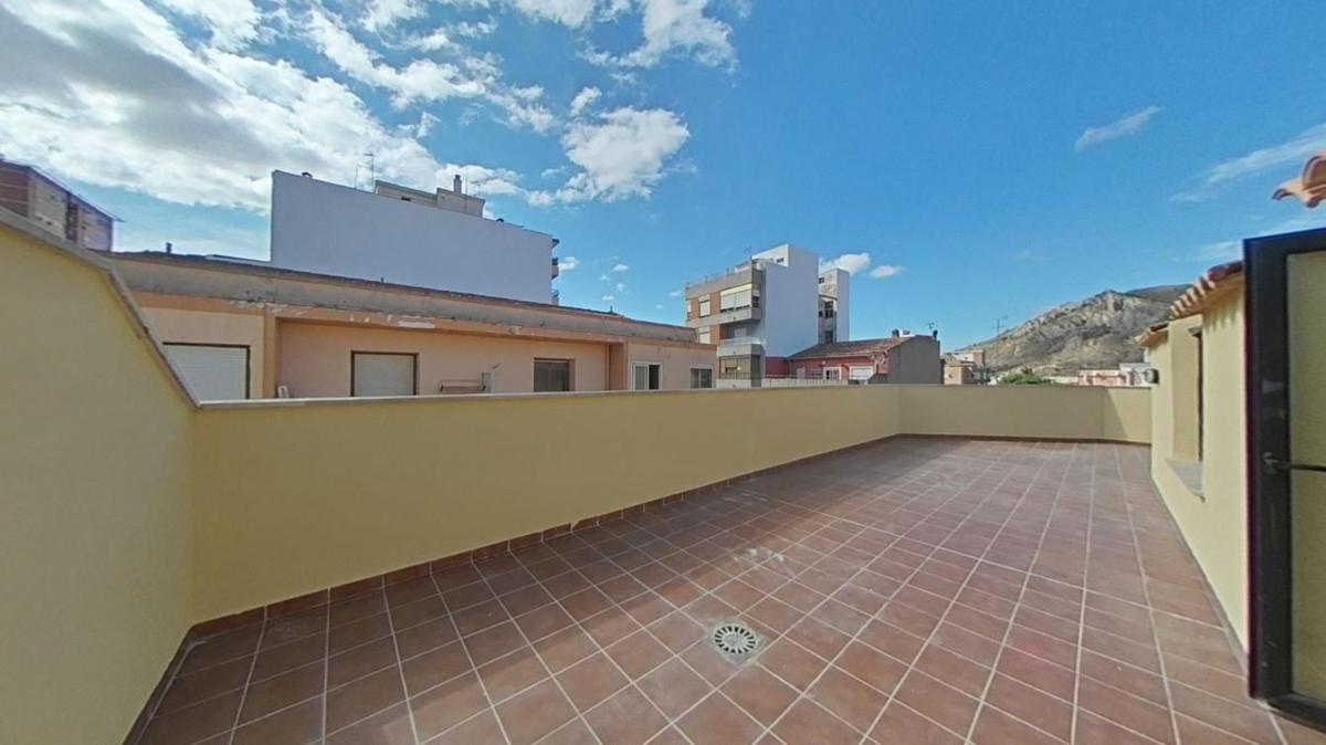 Продажа квартиры на Piso en Calle Eugenio Montes, Centro, Elda, Эльда
photo 1