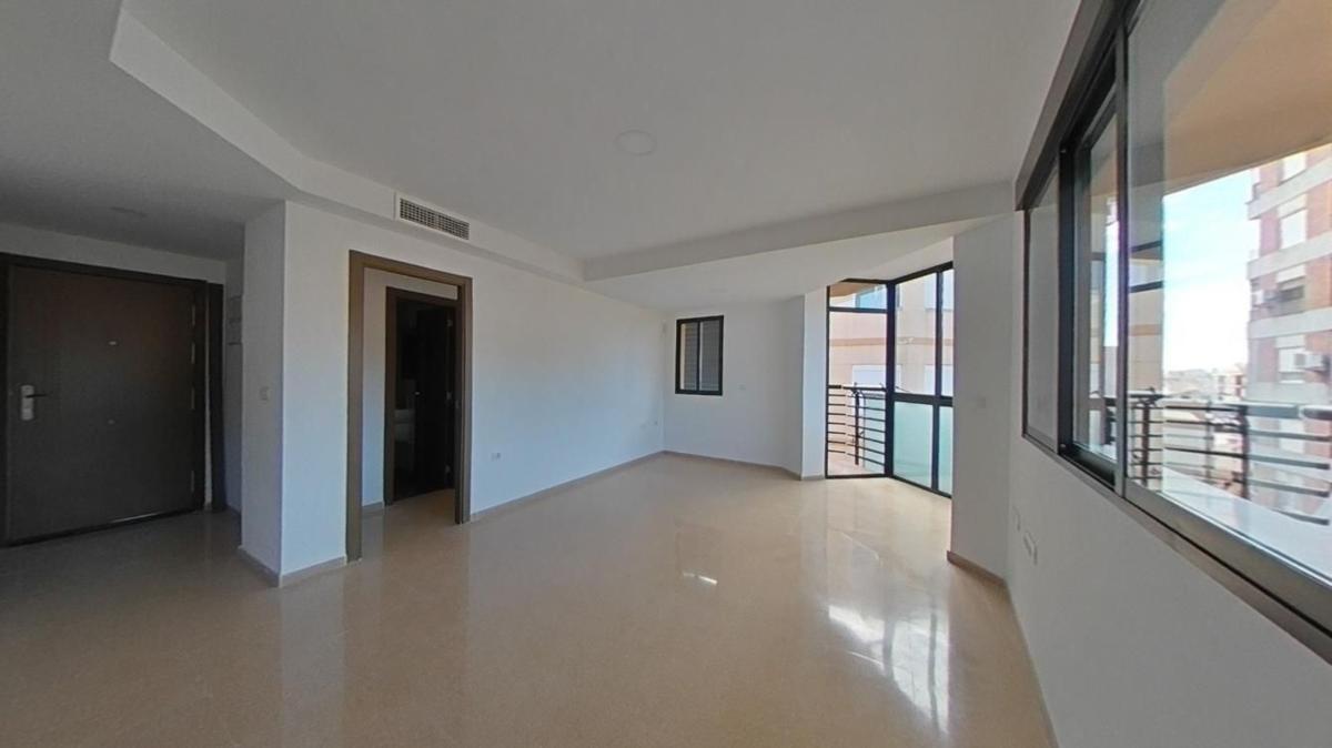 Продажа квартиры на Piso en Calle Eugenio Montes, Centro, Elda, Эльда
photo 3