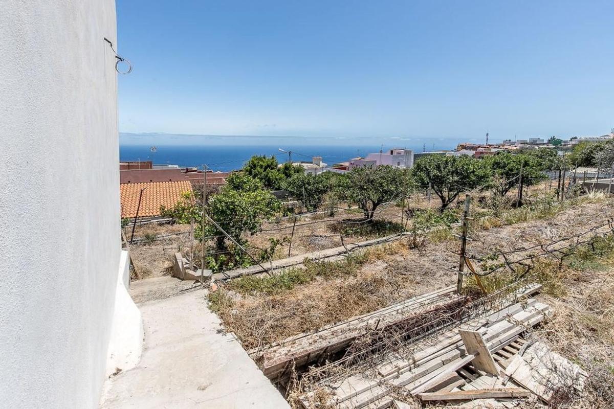 Terreno en venta en Candelaria, Santa Cruz de Tenerife photo 2