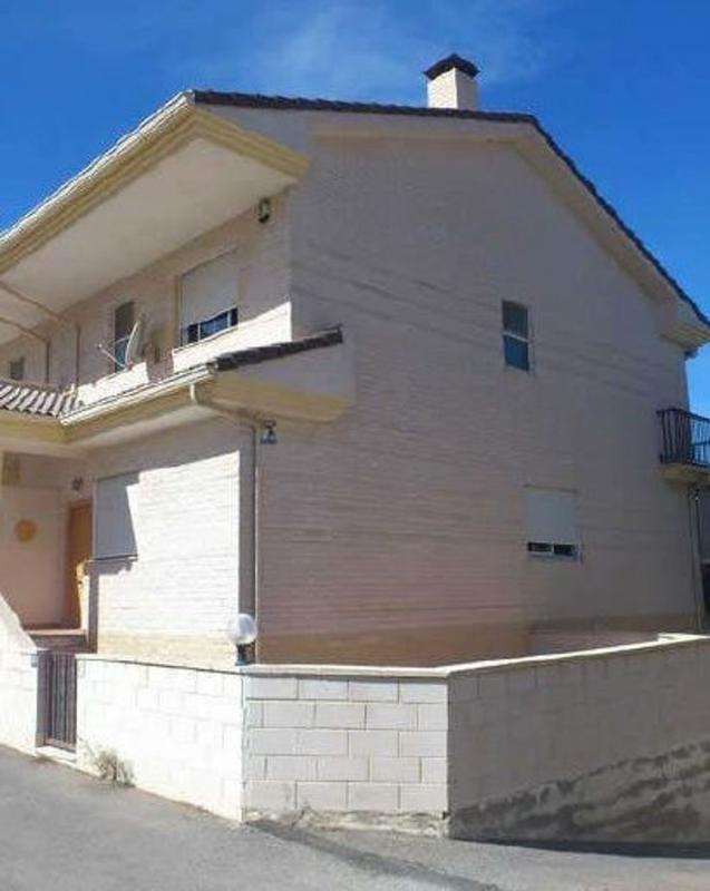 Propiedades en venta y alquiler en España photo 1