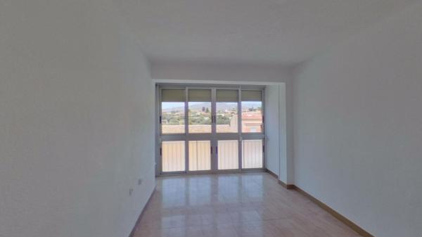 Sale of flat in Piso en Calle Colón, Platja Vila Joiosa, La Villajoyosa / Vila Joiosa, La Villajoyosa / Vila Joiosa
thumbnail 2