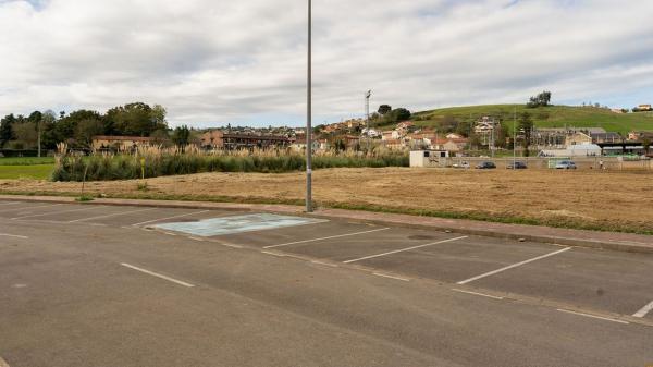 Terreno en Calle de Paco Gento, Guarnizo photo 1
