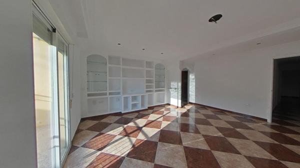Venta de piso en Piso en Calle Velázquez, Centro, San Vicente del Raspeig, San Vicente del Raspeig
photo 1