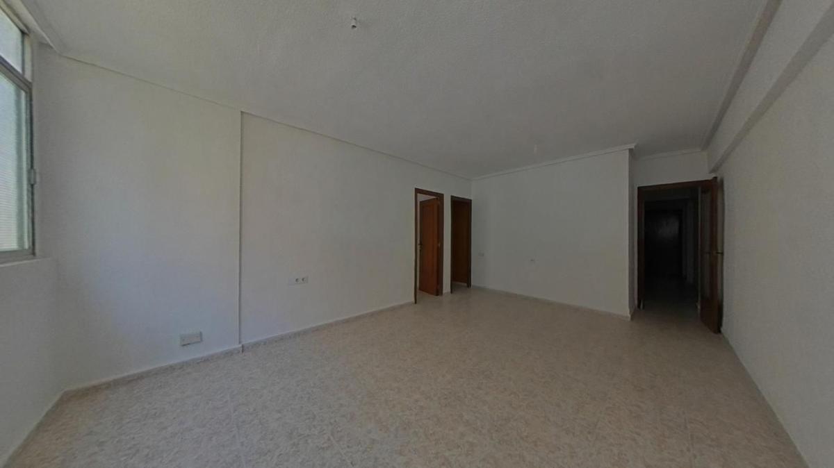 Sale of apartment in Piso en Calle del Poeta Sansano, Los Ángeles, Alicante / Alacant, Alicante
 photo 2