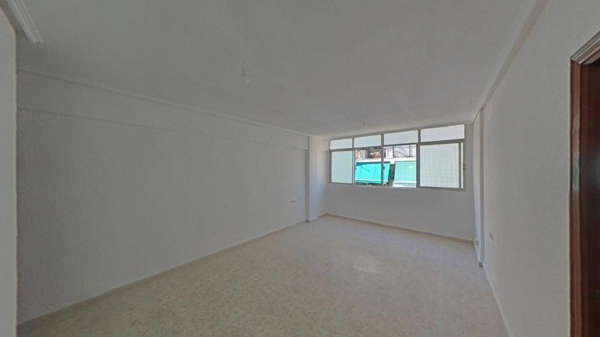 Sale of apartment in Piso en Calle del Poeta Sansano, Los Ángeles, Alicante / Alacant, Alicante
 photo 5