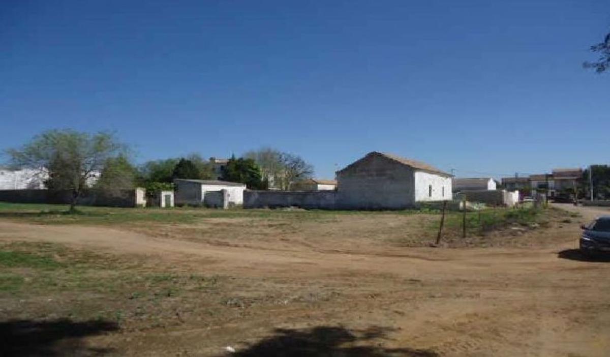 Terreno en venta en Guillena, Sevilla photo 2
