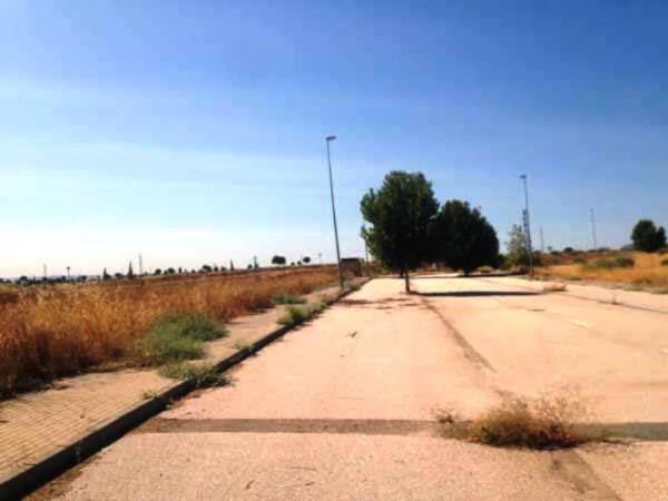 Terreno en Avenida de las Pajanosas s/n, Guillena pueblo, Guillena photo 4
