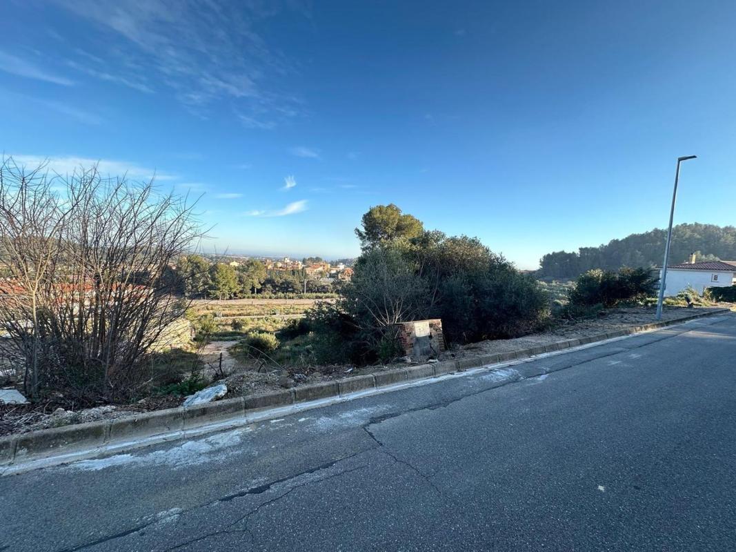 Terreno en venta en Riudecanyes, Tarragona photo 2