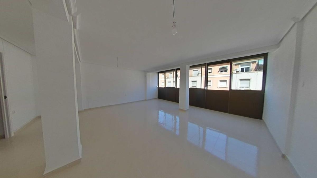 Продажа квартиры на Piso en Calle General Elizaicin, Plà del Bon Repòs-La Goteta, Alicante / Alacant, Аликанте / Алакант
 photo 5