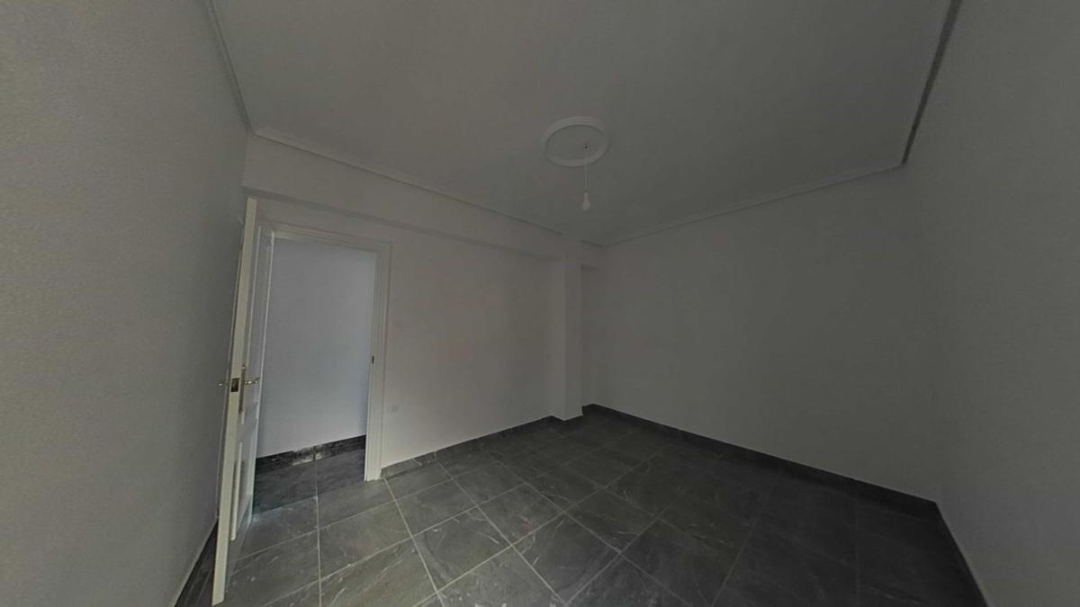 Продажа квартиры на Piso en Calle General Elizaicin, Plà del Bon Repòs-La Goteta, Alicante / Alacant, Аликанте / Алакант
photo 4