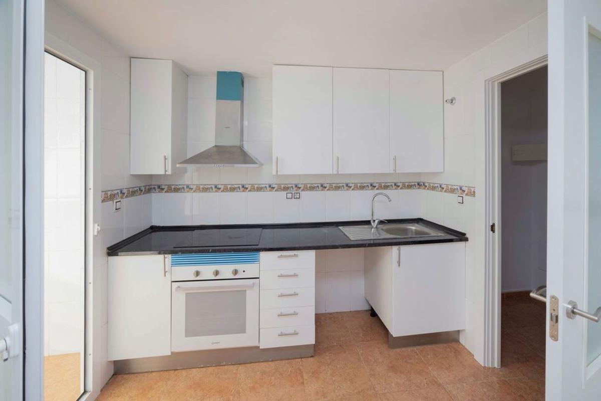 Продажа квартиры на Piso en Calle Colonia Santa Isabel, Haygon - Universidad, San Vicente del Raspeig, Сан-Висенте-дель-Распейг
photo 5