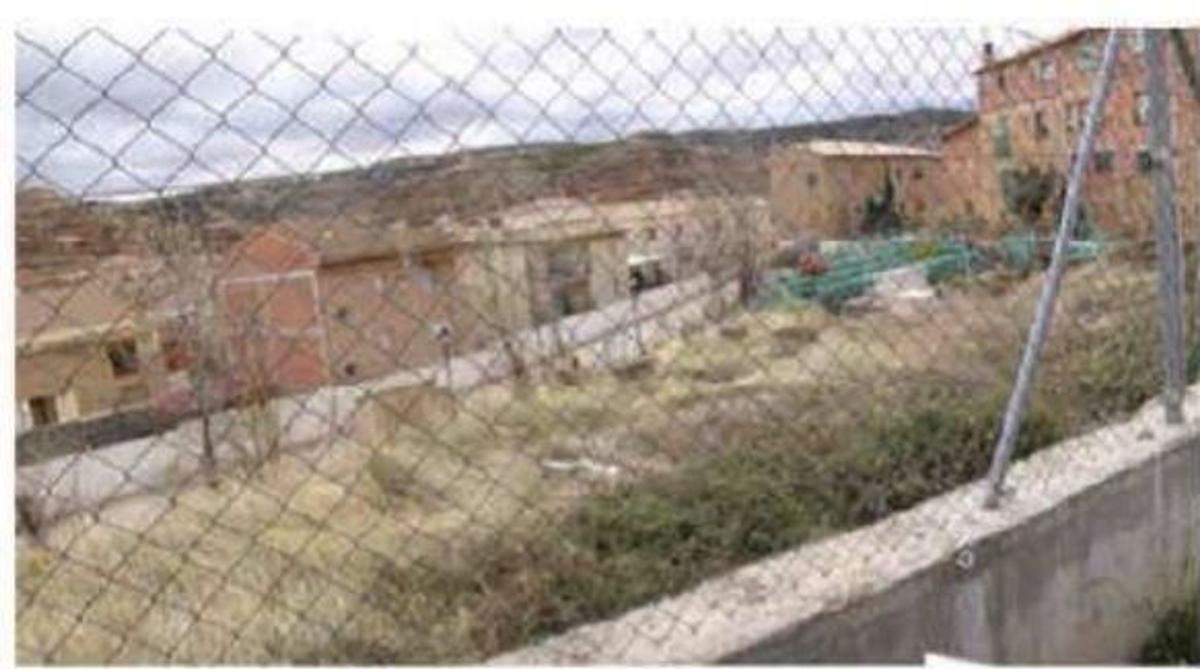 Terreno en venta en Alcorisa, Teruel photo 2