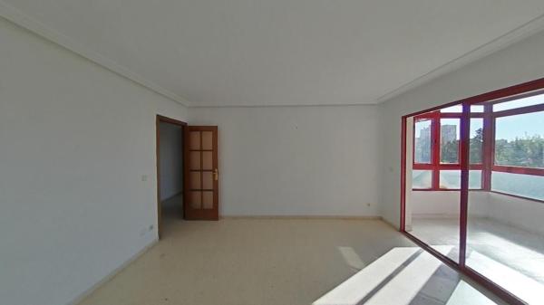 Sprzedaż mieszkania w Piso en Avenida del Doctor Jiménez Díaz, San Blas, Alicante / Alacant, Alicante / Alacant
 photo 3
