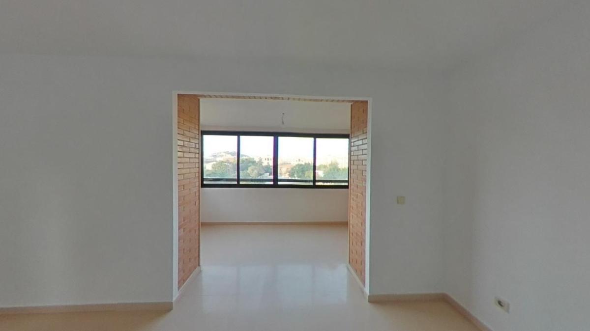 Продажа квартиры на Piso en Avenida Pintor Xavier Soler, Garbinet - Parque de las Avenidas, Alicante / Alacant, Аликанте / Алакант
 photo 5