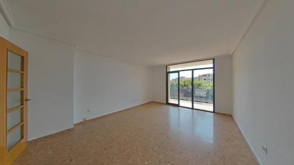 Продажа квартиры на Piso en Avenida Juan Sanchis Candela, Garbinet - Parque de las Avenidas, Alicante / Alacant, Аликанте / Алакант
photo 1