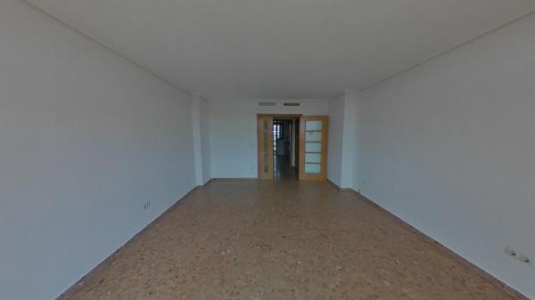 Продажа квартиры на Piso en Avenida Juan Sanchis Candela, Garbinet - Parque de las Avenidas, Alicante / Alacant, Аликанте / Алакант
thumbnail 2