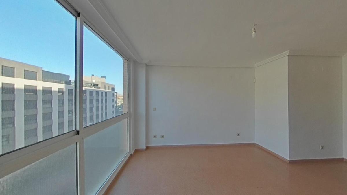Venta de piso en Piso en Avenida Cardenal Francisco Álvarez, Paus, Alicante / Alacant, Alicante / Alacant
 photo 5