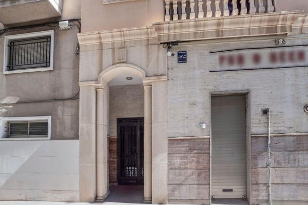 Sale of flat in Piso en Calle Don José Ramos, Centro, Elche / Elx, Elche / Elx
photo 1