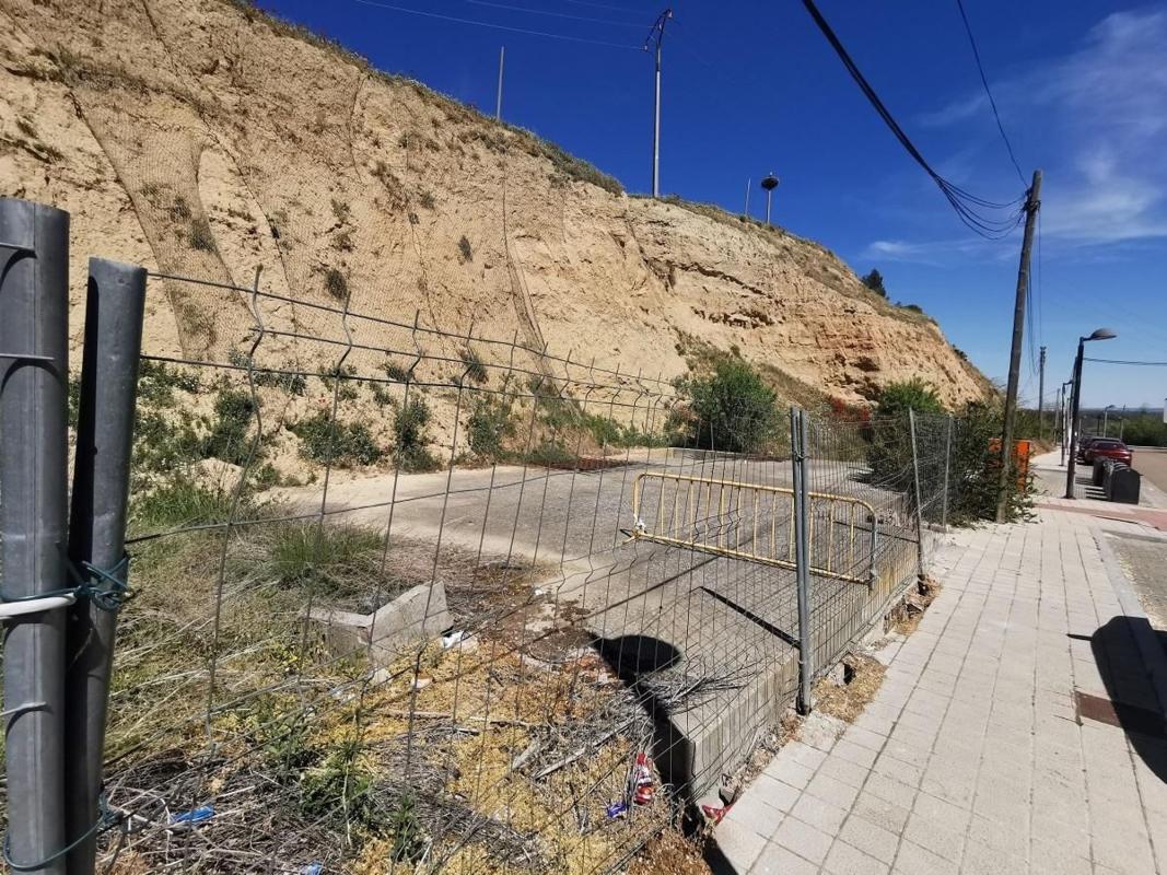 Terreno en venta en Simancas, Valladolid photo 3