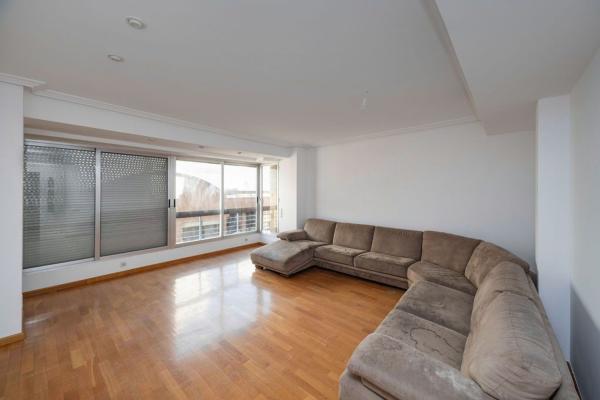 Продажа квартиры на Piso en Avenida de Ramón y Cajal, Ensanche-Diputación, Alicante / Alacant, Аликанте / Алакант
photo 1