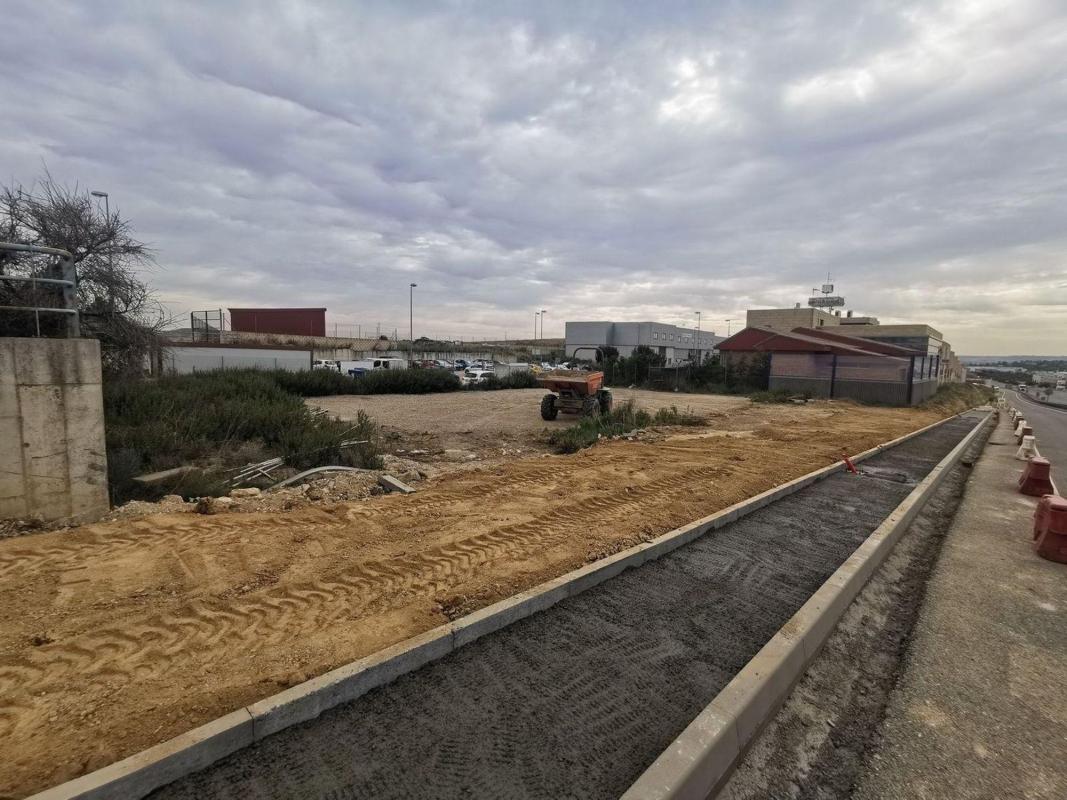 Terreno en venta en Zaratan, Valladolid photo 2