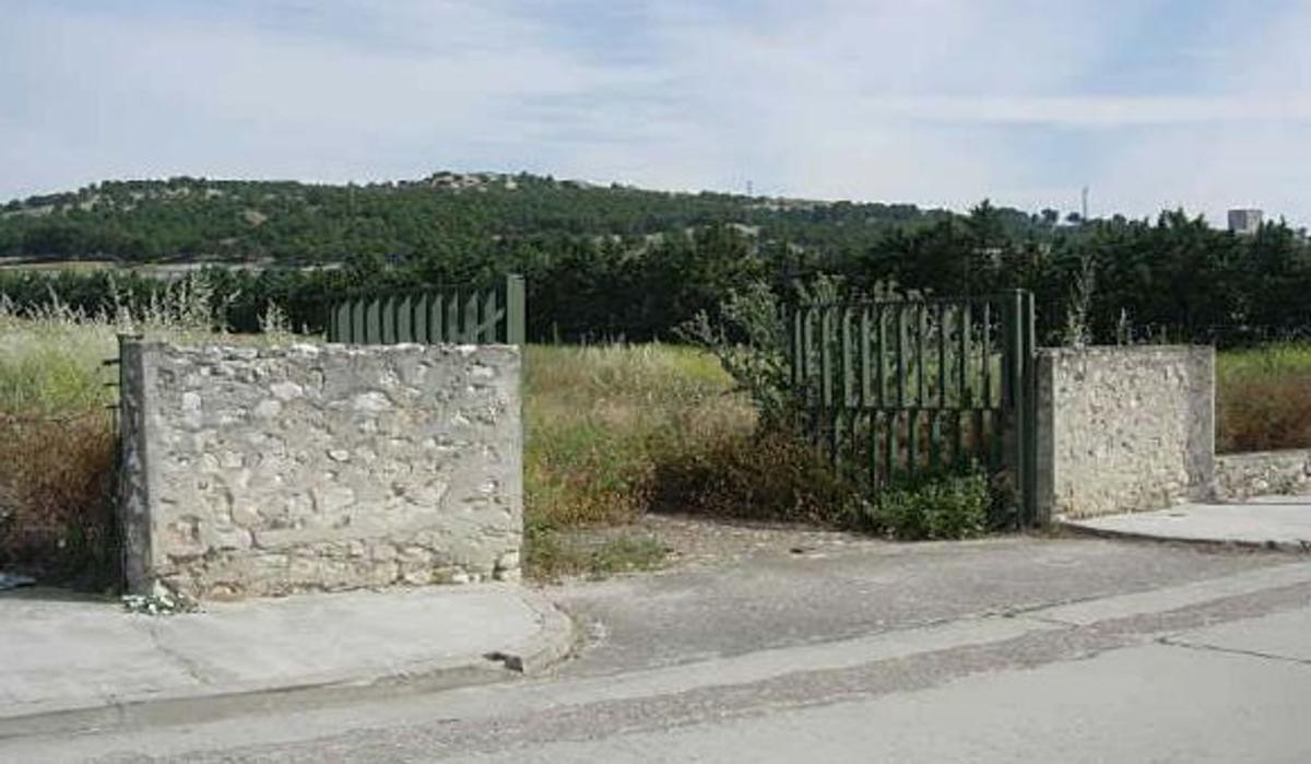 Terreno en venta en Iscar, Valladolid photo 2