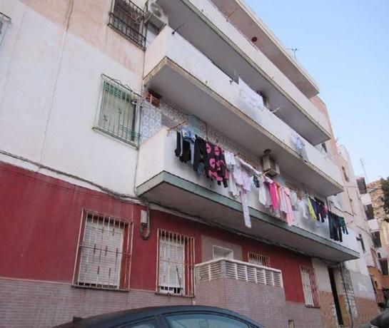 Sprzedaż mieszkania w Piso en Calle Timón, La Chanca - Pescadería, Almería, Almería
photo 1