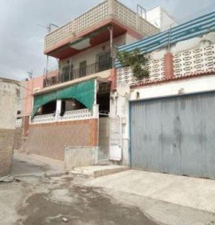 Chalet pareado en Huerta Cadenas, Centro, Almería photo 1