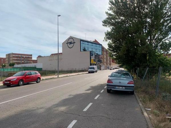 Terreno en Calle Miguel Delibes, 72, Benavente photo 1