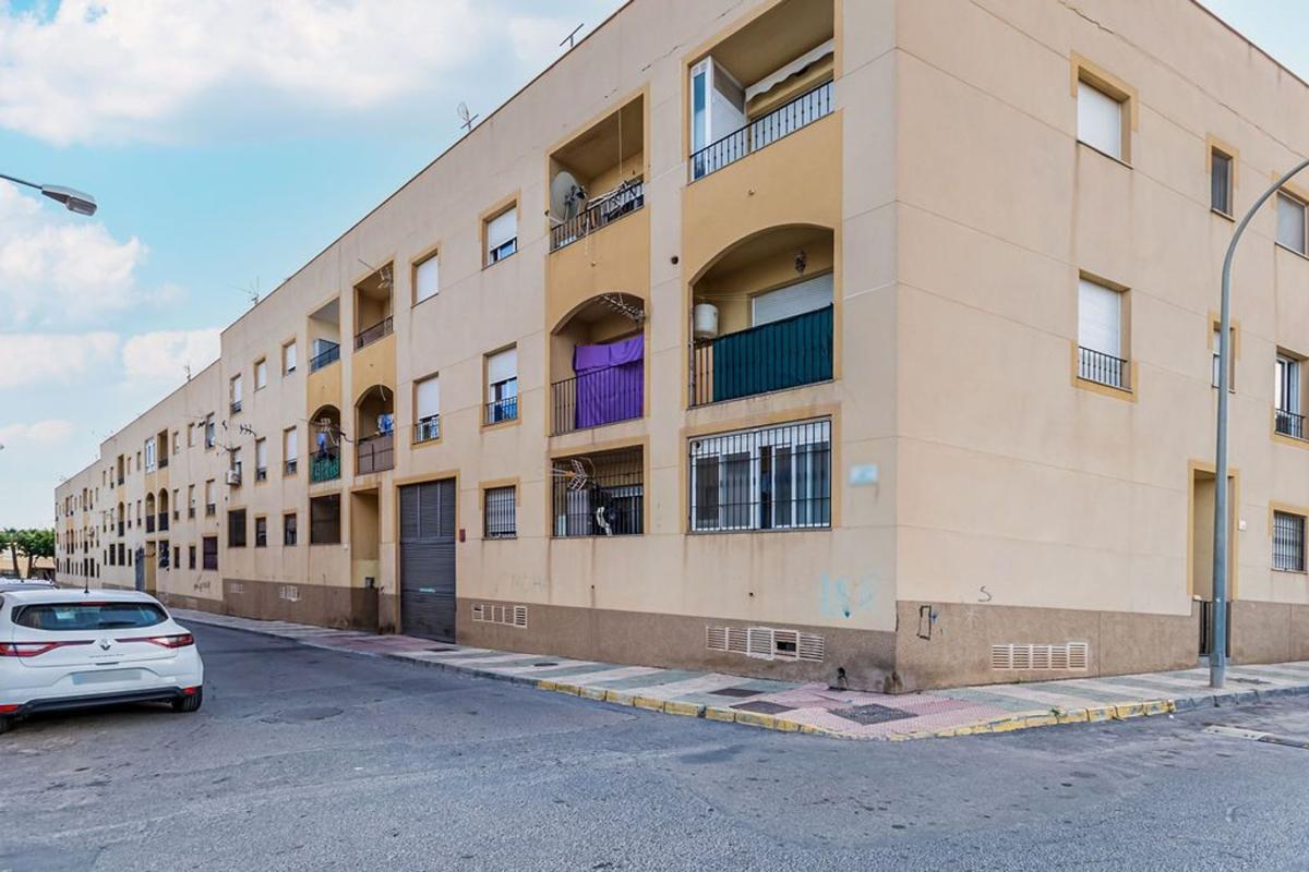 Продажа квартиры на Piso en Calle Río Jándula, La Gangosa, Vícar, Викар
photo 1