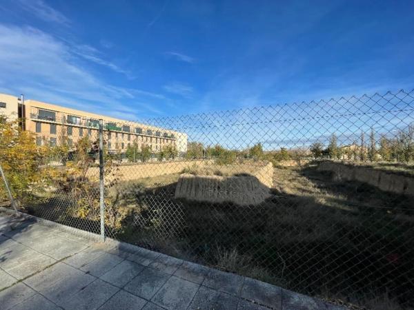 Terreno en Avenida Océano Atlántico, 73, Zuera photo 1